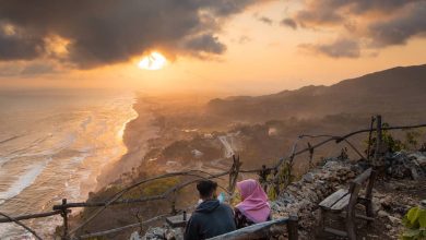 Bukit Shoka Tempat Sunset Romantis di Yogyakarta