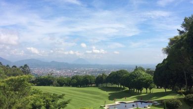 Pesona Lapangan Golf Ngamplang di Garut : Tempat Main Golf Sekaligus Rekreasi Keluarga